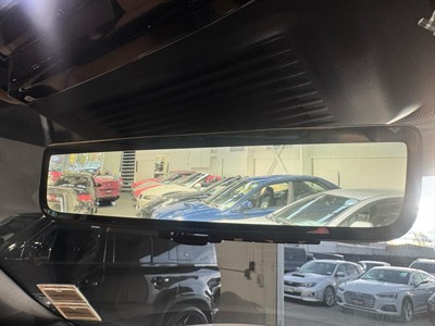 2023 Land Rover Range Rover - Thumbnail