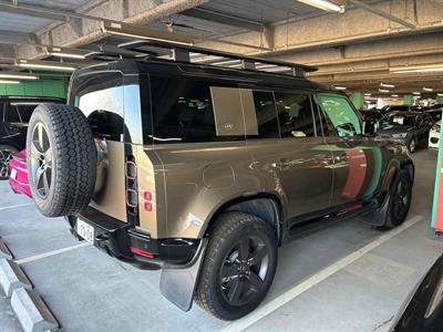 2023 Land Rover Defender - Thumbnail