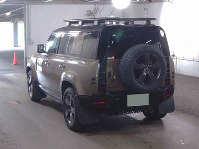 2023 Land Rover Defender - Thumbnail