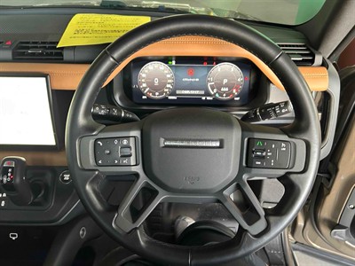 2023 Land Rover Defender - Thumbnail