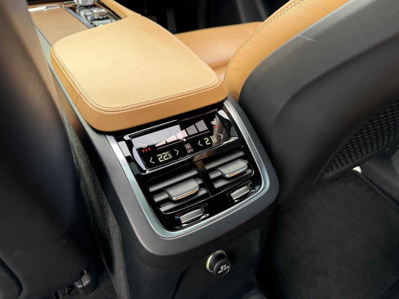 2016 Volvo XC90