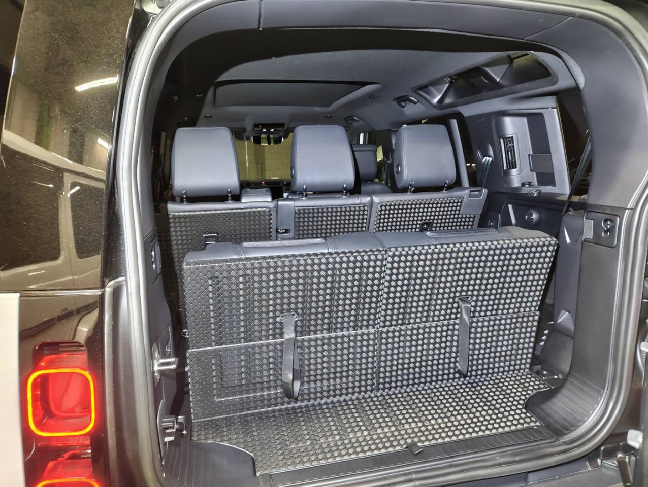 2023 Land Rover Defender