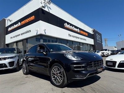 2016 Porsche Macan - Thumbnail