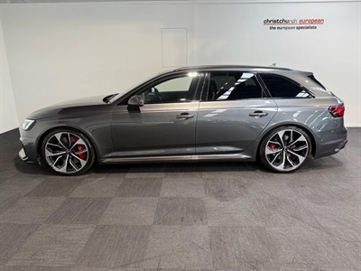 2019 Audi RS4 - Thumbnail
