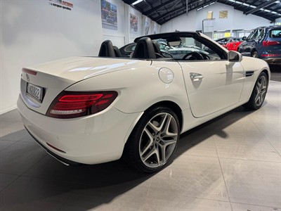 2018 Mercedes-Benz SLC - Thumbnail