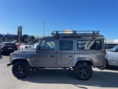 2016 Land Rover Defender - Thumbnail
