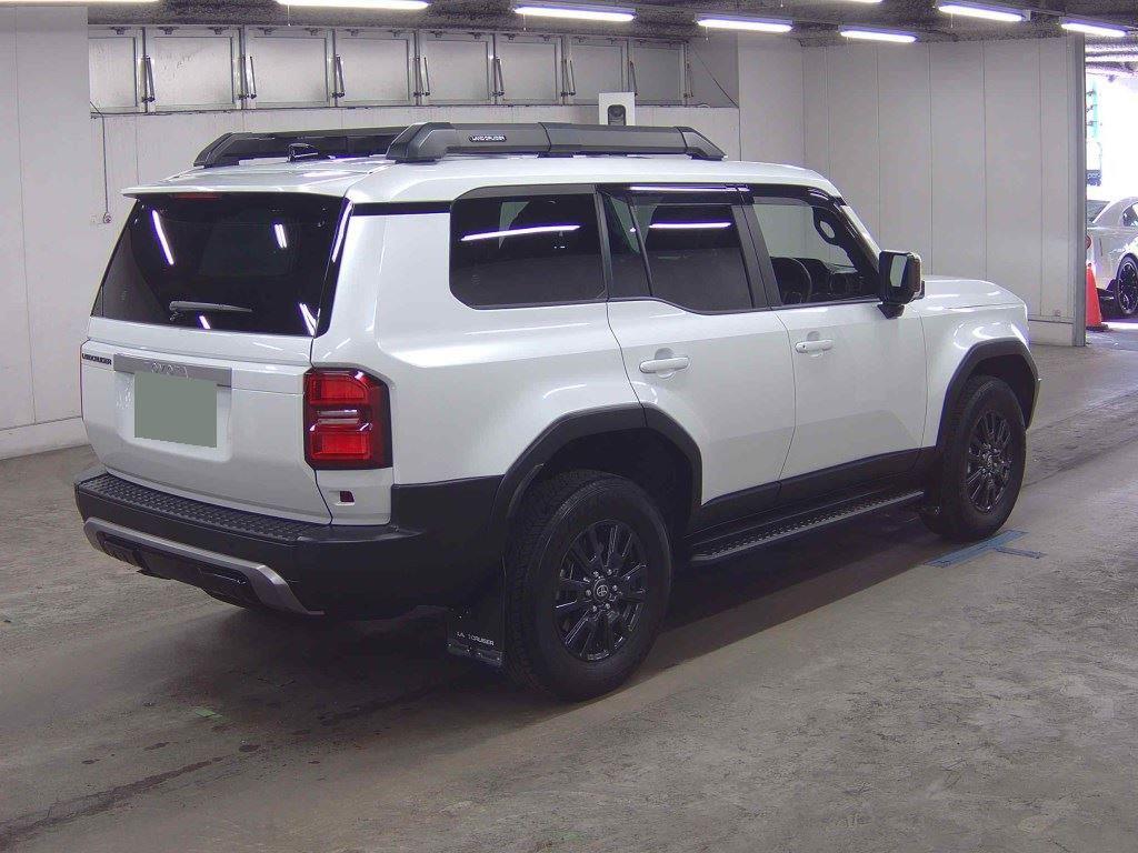 2024 Toyota Land Cruiser Prado