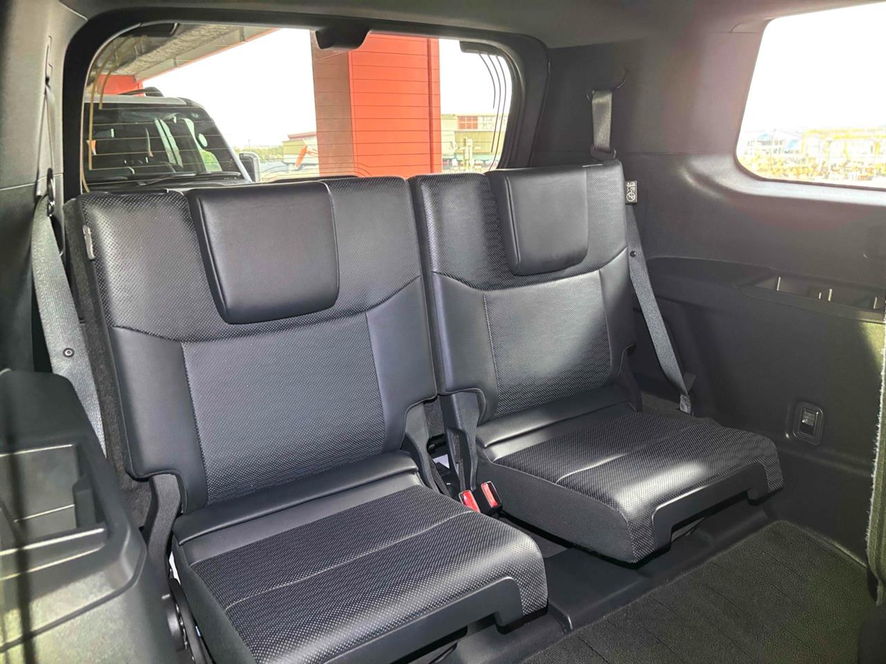 2024 Toyota Land Cruiser Prado