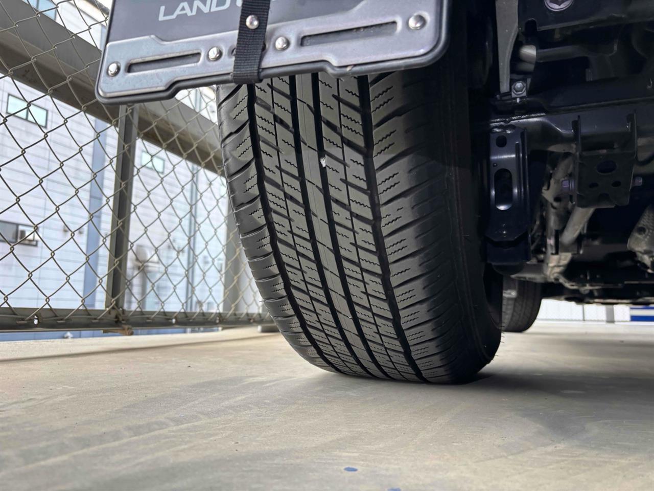 2024 Toyota Land Cruiser Prado