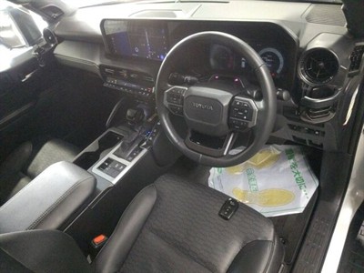 2024 Toyota Land Cruiser Prado - Thumbnail