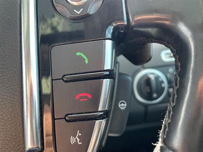 2015 Land Rover Discovery - Thumbnail