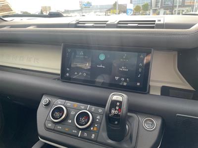 2021 Land Rover Defender - Thumbnail