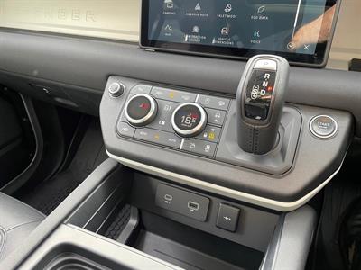 2021 Land Rover Defender - Thumbnail