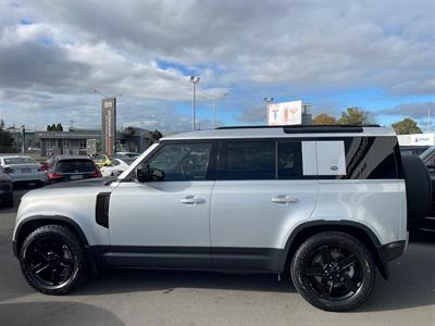 2021 Land Rover Defender - Thumbnail