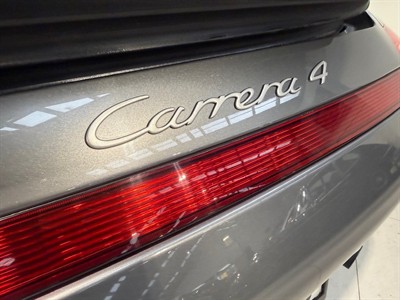 2011 Porsche 911 - Thumbnail