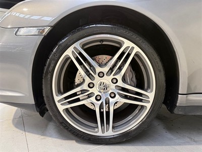 2011 Porsche 911 - Thumbnail