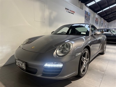 2011 Porsche 911 - Thumbnail