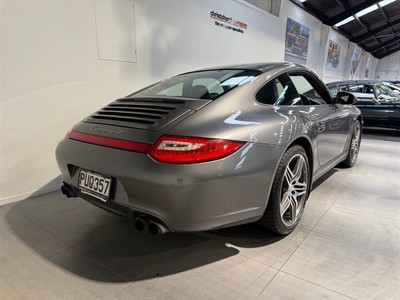 2011 Porsche 911 - Thumbnail
