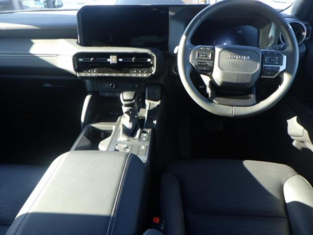 2024 Toyota Land Cruiser Prado