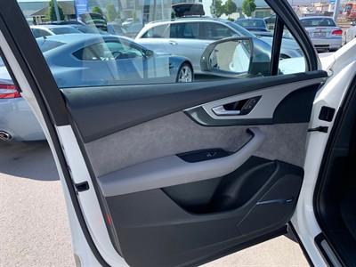 2017 Audi SQ7 - Thumbnail