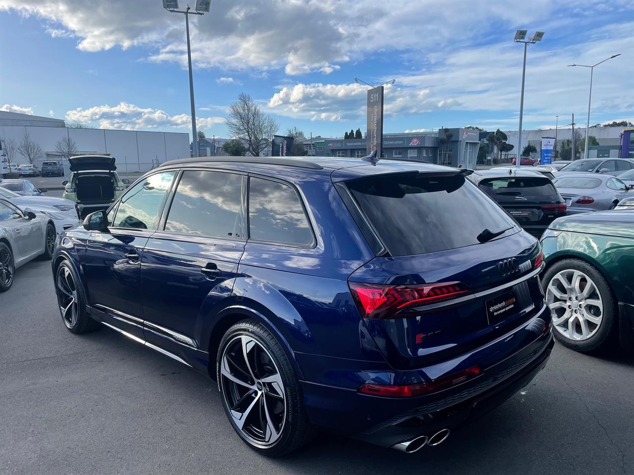 2022 Audi SQ7