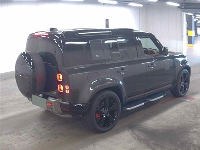 2022 Land Rover Defender - Thumbnail