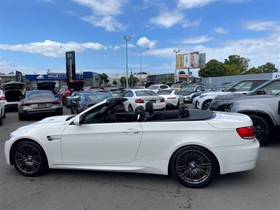 2010 BMW M3 - Thumbnail