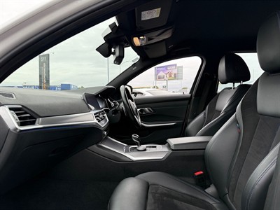 2019 BMW 320d - Thumbnail