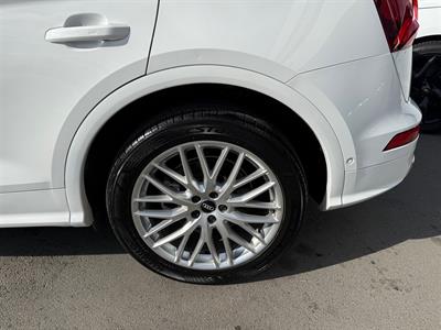2017 Audi Q5 - Thumbnail