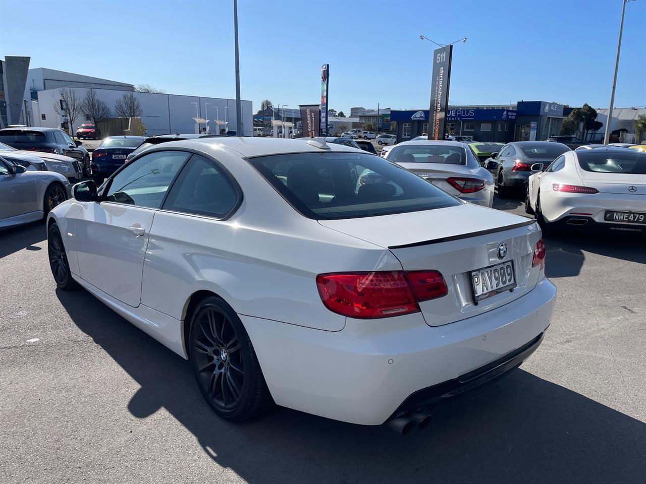 2010 BMW 325i