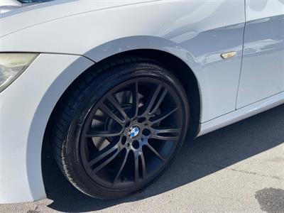2010 BMW 325i - Thumbnail