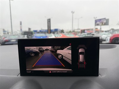 2018 Audi Q2 - Thumbnail