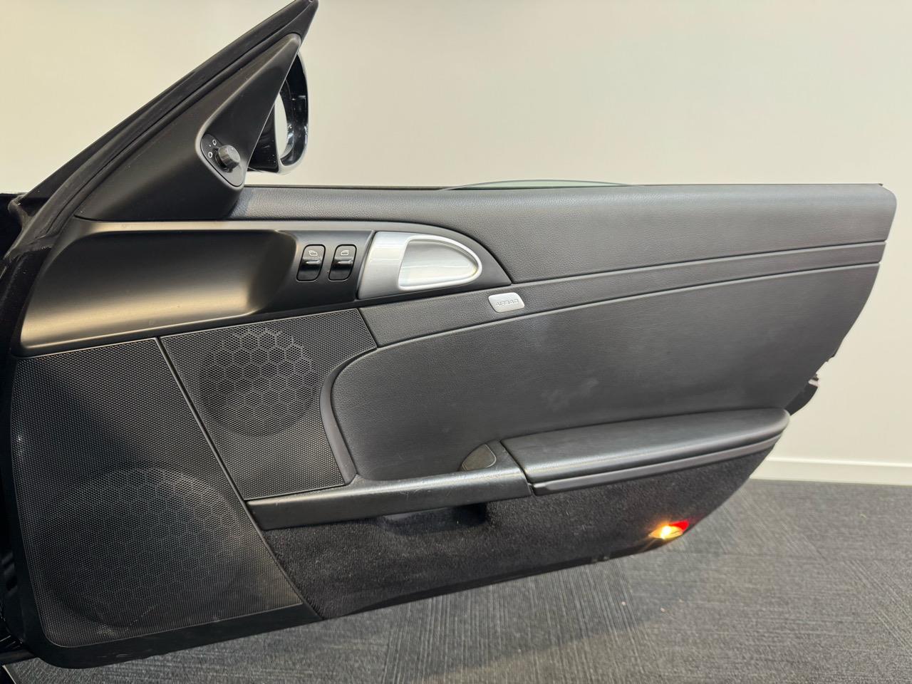 2011 Porsche Cayman