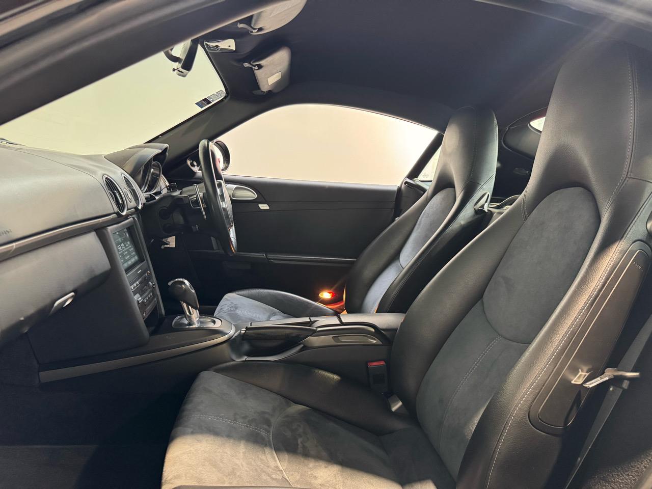 2011 Porsche Cayman