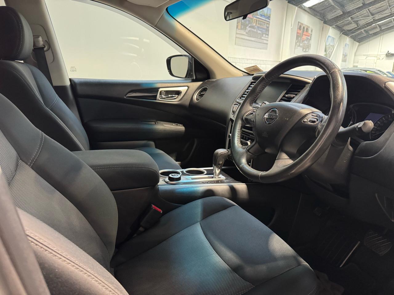2017 Nissan Pathfinder