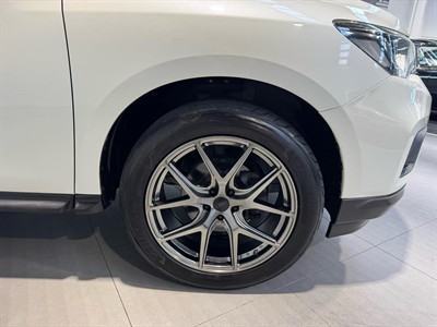 2017 Nissan Pathfinder - Thumbnail