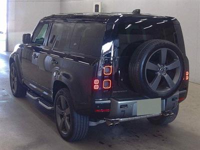 2023 Land Rover Defender - Thumbnail