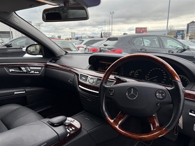 2007 Mercedes-Benz S550 - Thumbnail