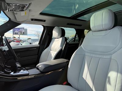 2023 Land Rover Range Rover Sport - Thumbnail