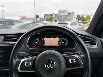 2018 Volkswagen Tiguan - Thumbnail