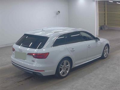 2017 Audi A4 - Thumbnail
