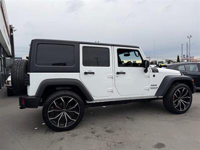 2015 Jeep Wrangler - Thumbnail