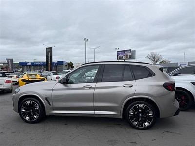 2022 BMW iX3 - Thumbnail