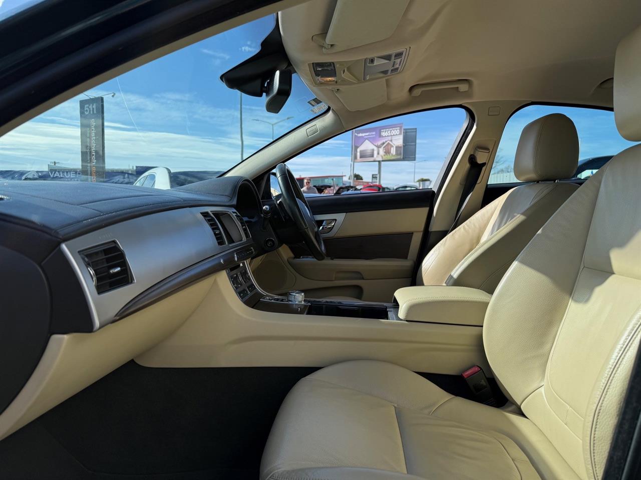 2013 Jaguar XF