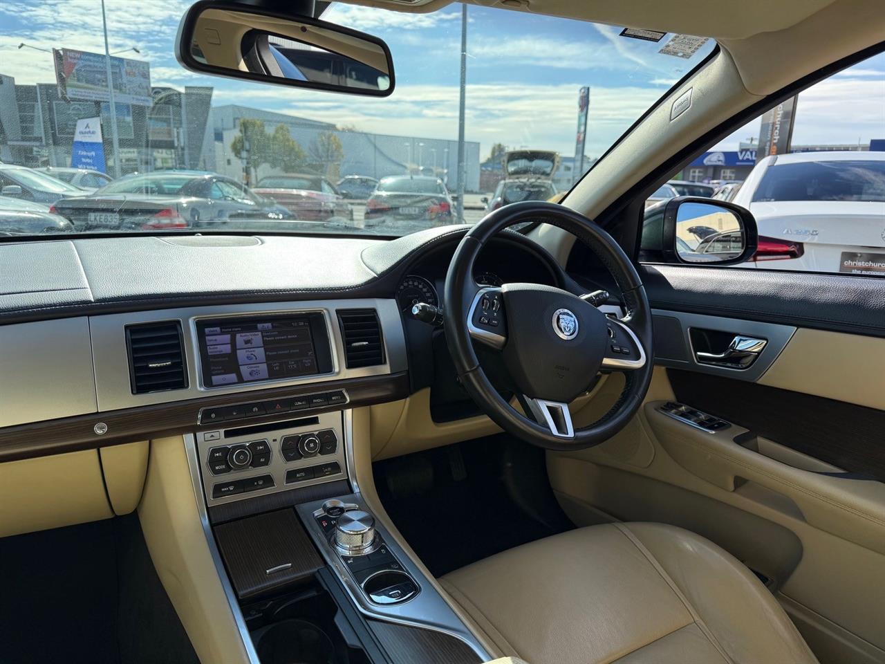 2013 Jaguar XF