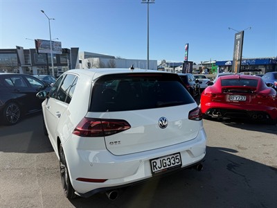 2019 Volkswagen Golf - Thumbnail