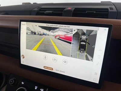 2022 Land Rover Defender - Thumbnail