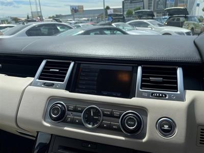 2010 Land Rover Range Rover - Thumbnail