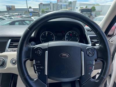 2010 Land Rover Range Rover - Thumbnail