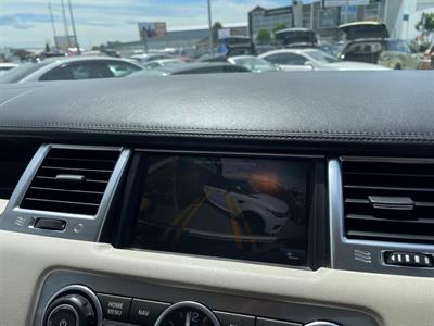 2010 Land Rover Range Rover - Thumbnail
